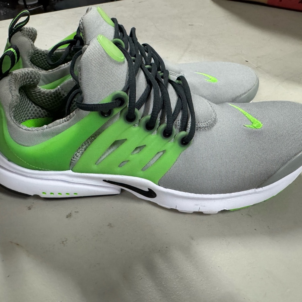 Nike Presto GS Smoke Grey Green Strike Shoes